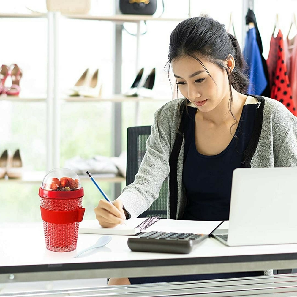 Asobu (YO2GOS-8979)  YO2GO Yogurt Container, Red - Picture 4 of 4